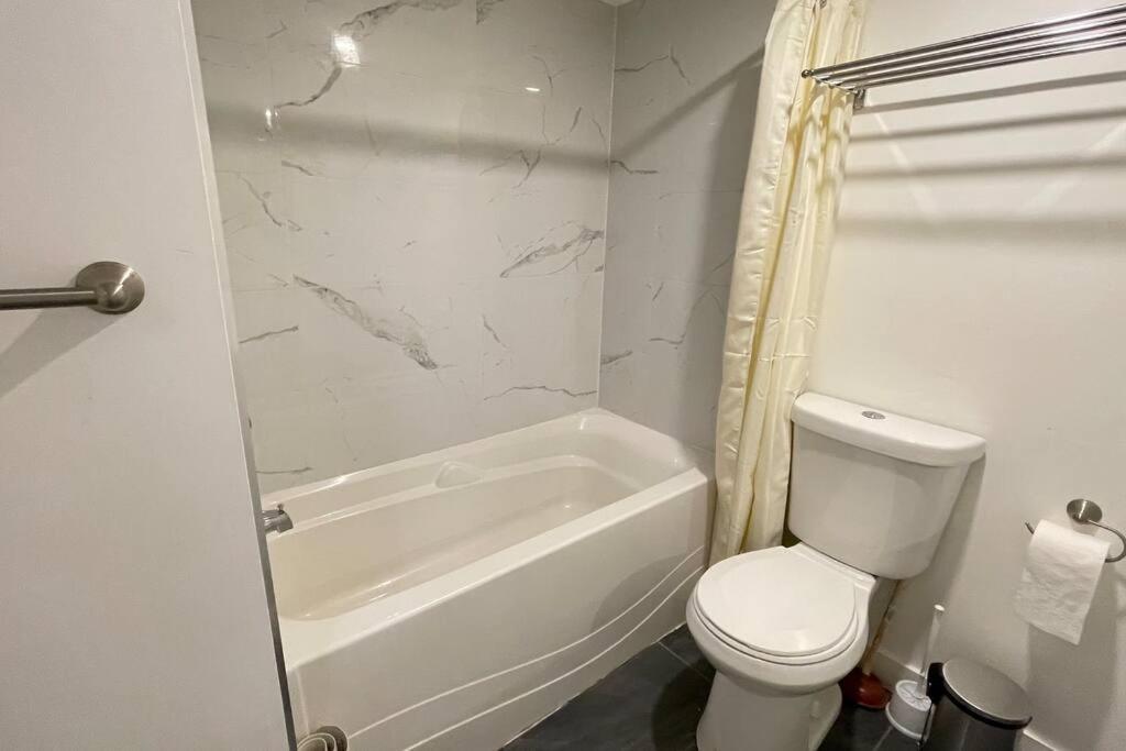 Unit #204 Cozy Mountain View 2Br In Canmore Downtown المظهر الخارجي الصورة